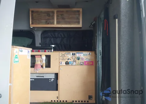 2016 Mercedes-Benz Sprinter 2500 Normal Roof z USA, uszkodzony, nr VIN WDZFE7CD1GP221949